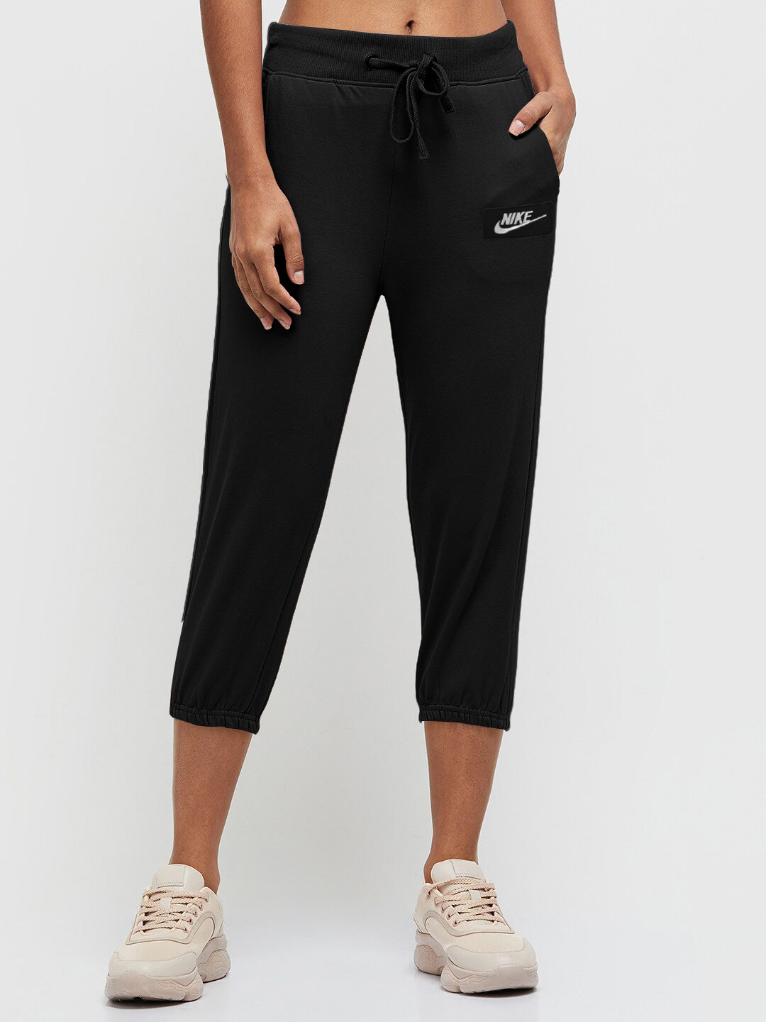 Nk Fleece Gathering Fit Capri For Ladies-Black-BR231