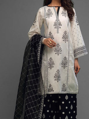 Zaaviay Embroidered Lawn Unstitched 3 Pcs Suit For Women-BE3117/BR15007