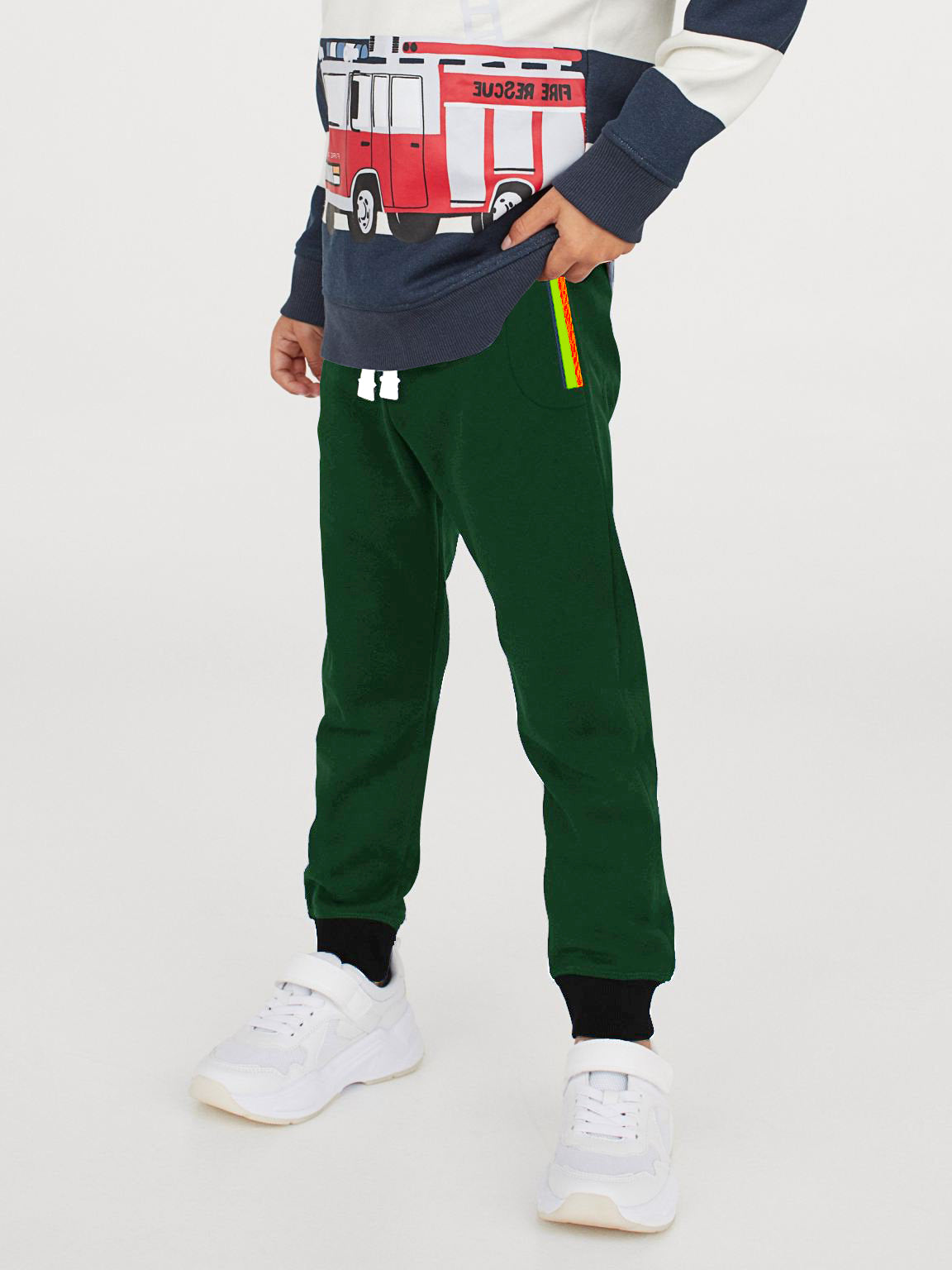 ADS Fleece Slim Fit Jogger Trouser For Kids-Green & Black With Assorted Pockets-SP908