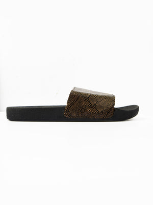 Black Camel Stylish Dumfries Textured Design Soft Slides-Dark Brown-RT258